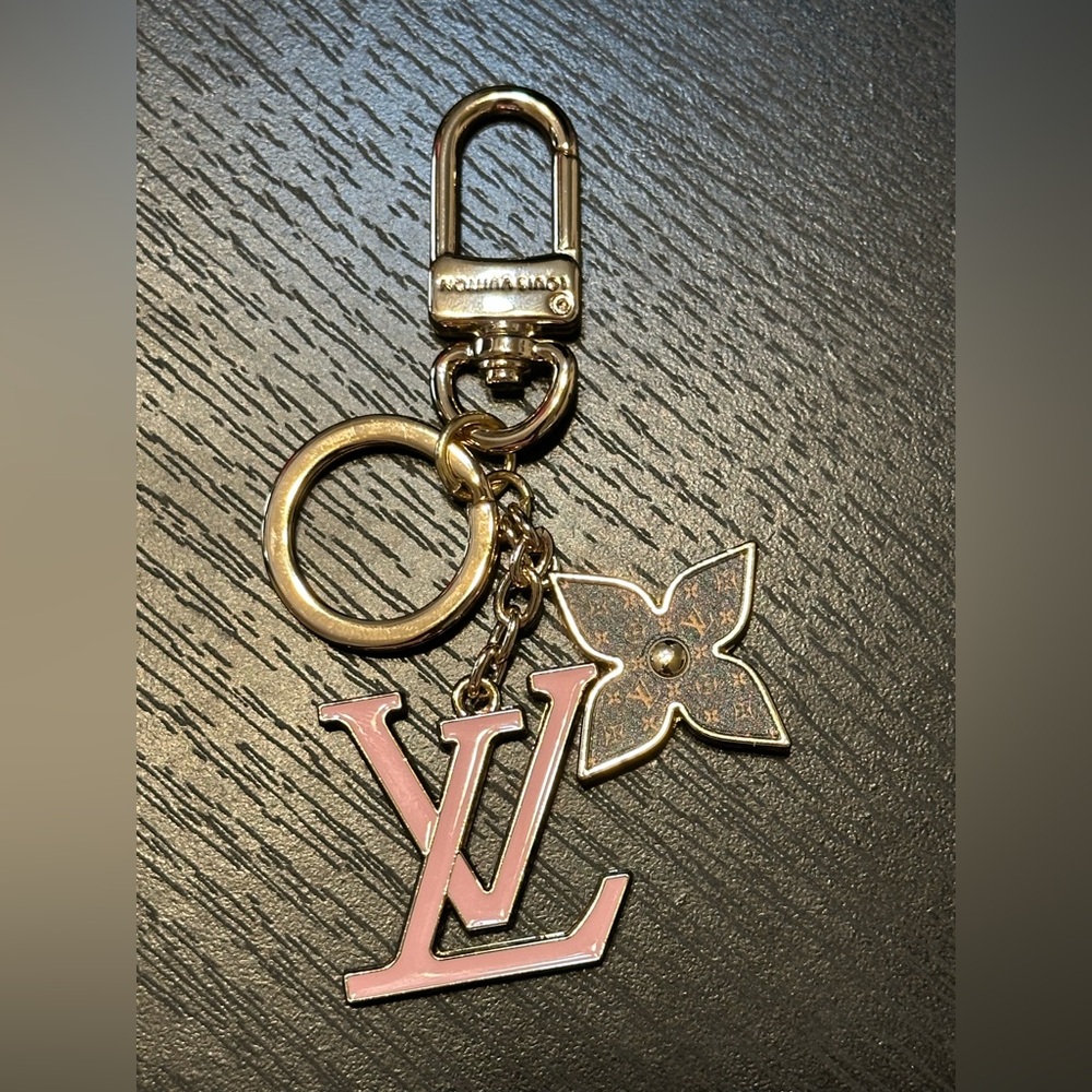 Louis Vuitton Blooming Flowers BB Bag Charm & Key Holder - Pink/Monogram - Picture 6 of 8